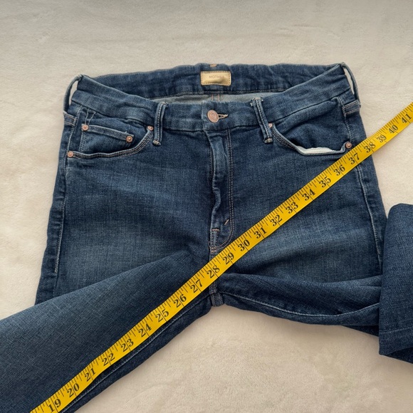 MOTHER Denim The Looker Ankle Fray Jeans in Girl Crush Size 30 - Picture 12 of 13